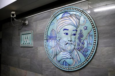 Taskent Metrosunda Ali Sir Nevai Portresi