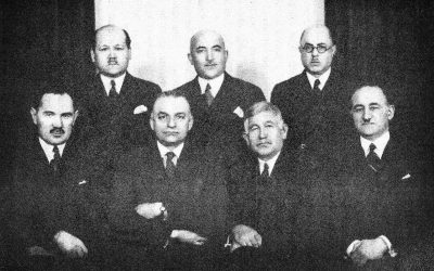 1920ler Kafkas ve Turk halklarinin liderleri. Soldan saga oturan Memmed Girey Sunsh Cafer Seydamet Ayaz Ishaki Memmed Emin Resulzade ayakta Mustafa Cokay Mustafa Vekilov Tausultan Shakman.
