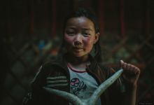 Boynuz, Kazak Türkü Kız, Batı Moğolistan