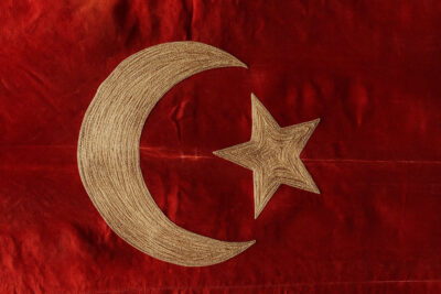 Orgu Turk Bayragi